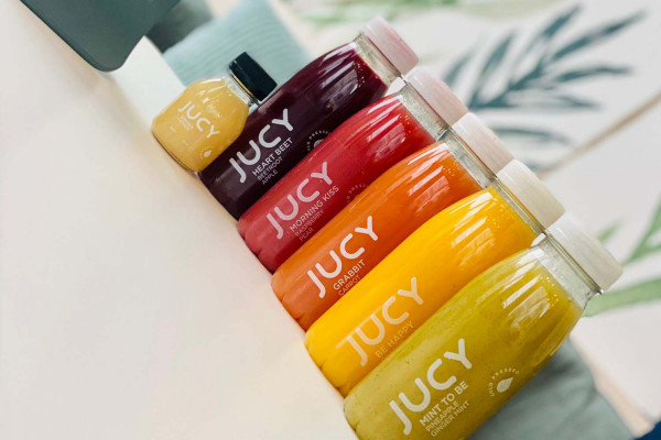Drinks juices smoothies